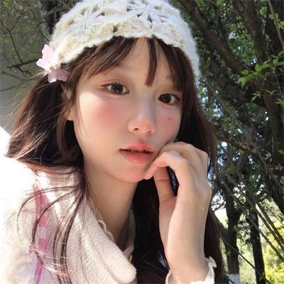 笼中女